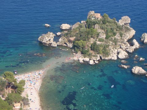 Dovolená Sicílie, pláž Isola Bella v Taormině
